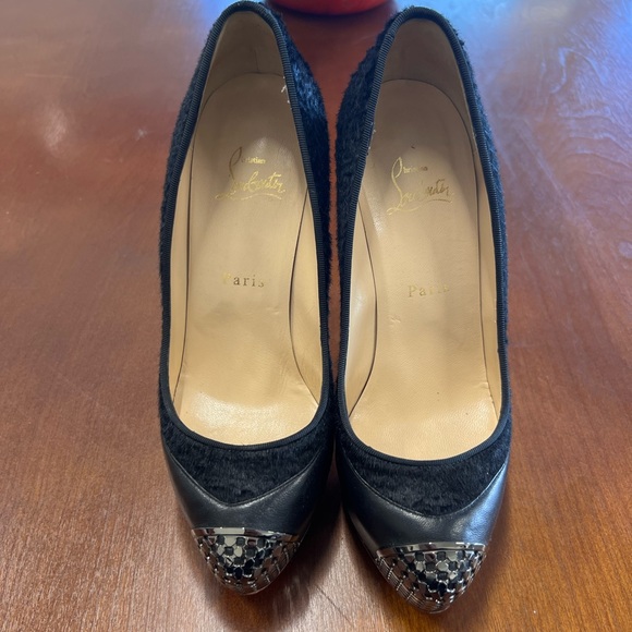 Christian Louboutin Maggie pony hair pump Size 38 Made in Italy Black on Black - Picture 16 of 16